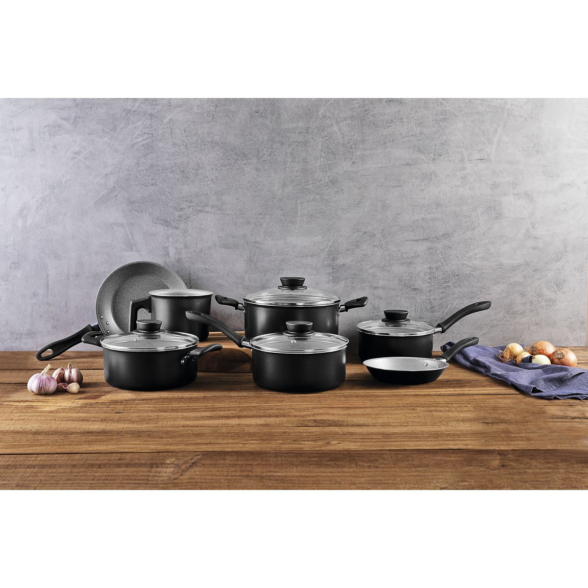 Jogo de Panelas Tramontina Linz em Alumínio com Revestimento Interno e Externo em Antiaderente Starflon Max Preto 07 Peças