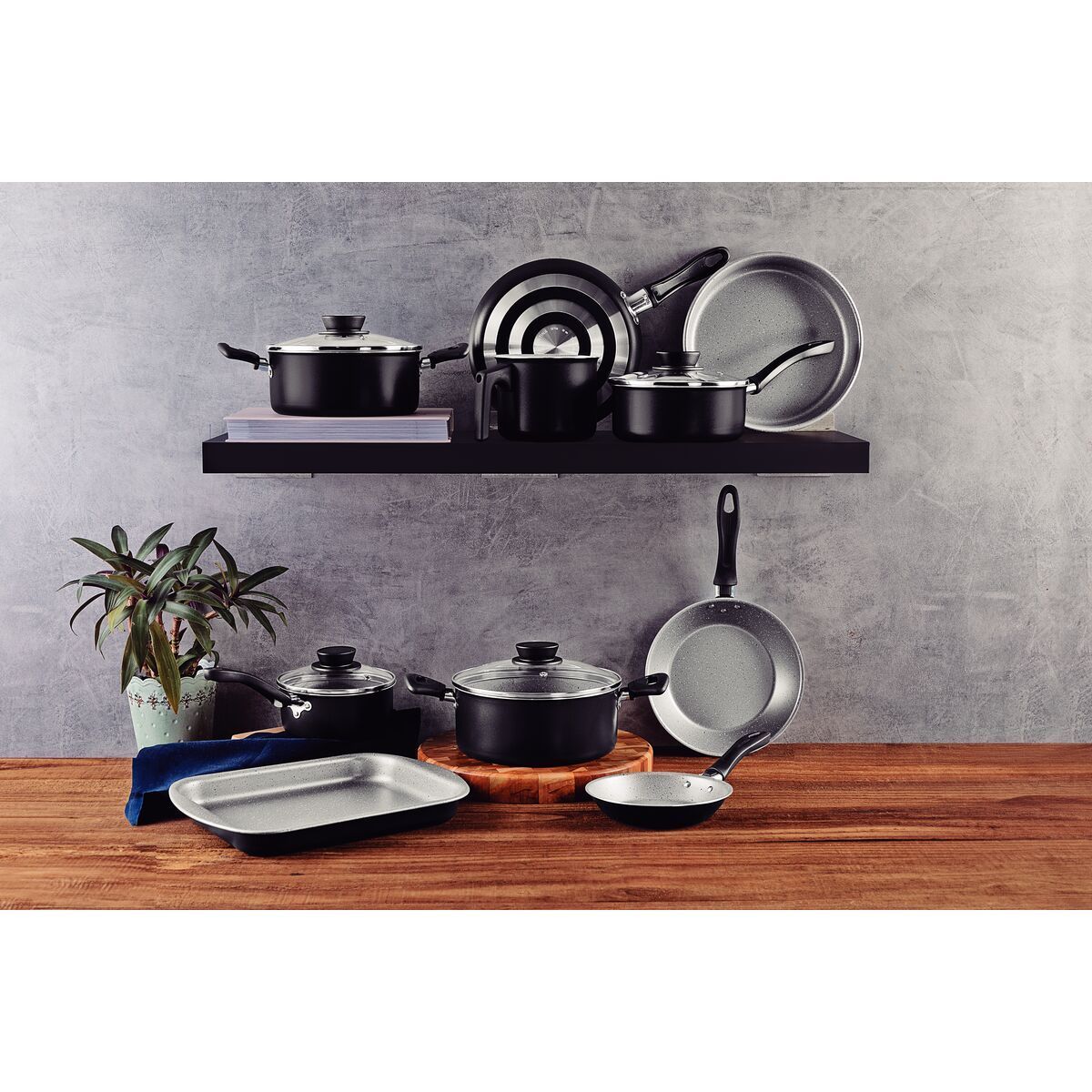 Jogo de Panelas Tramontina Linz em Alumínio com Revestimento Interno e Externo em Antiaderente Starflon Max Preto 10 Peças