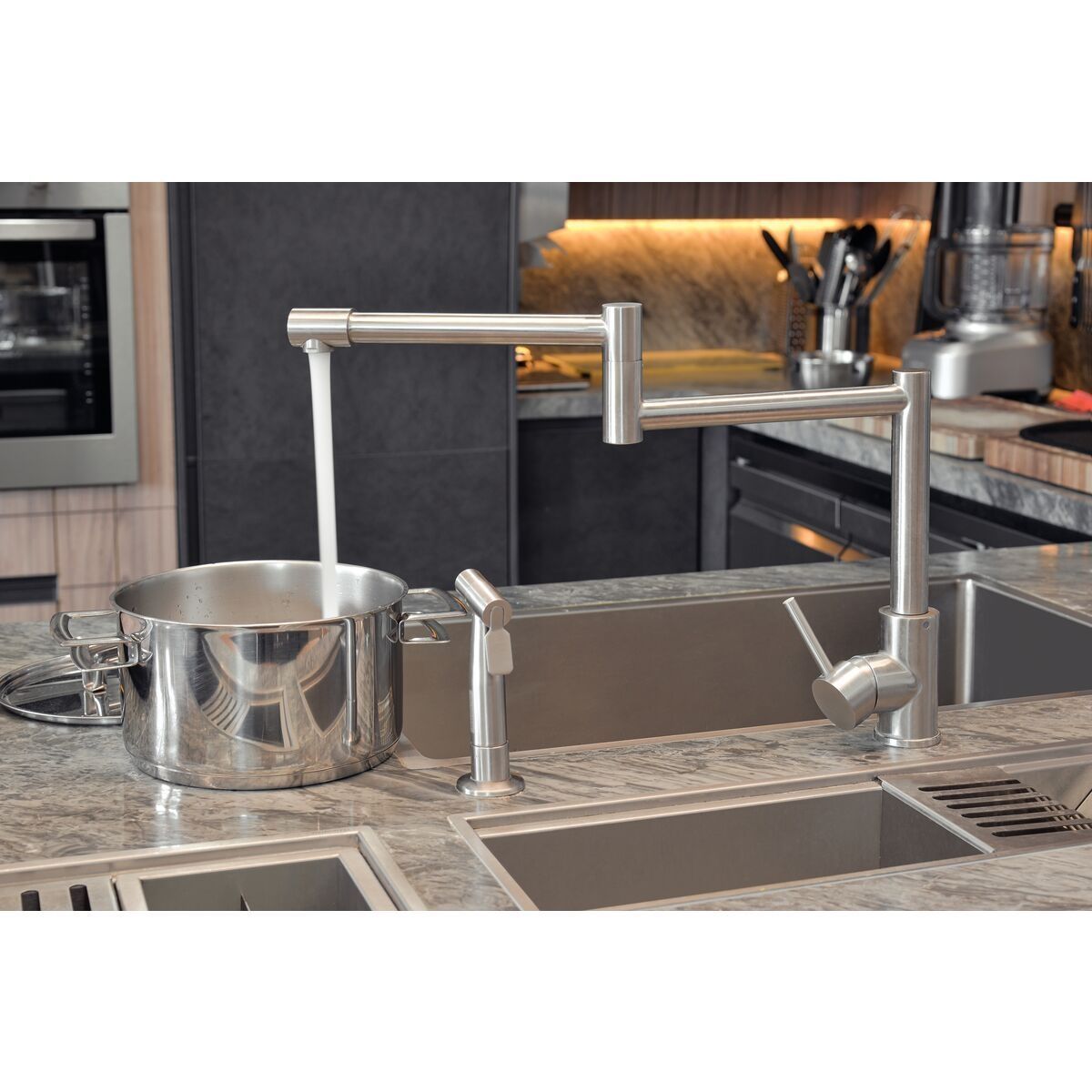 Monocomando Tramontina Flexion em Aço Inox com Acabamento Acetinado