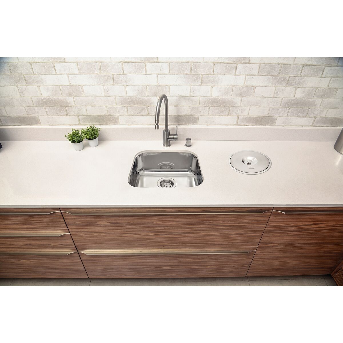 Cuba de embutir Tramontina Lavínia 40 BL em Aço Inox Alto Brilho 40x34 cm