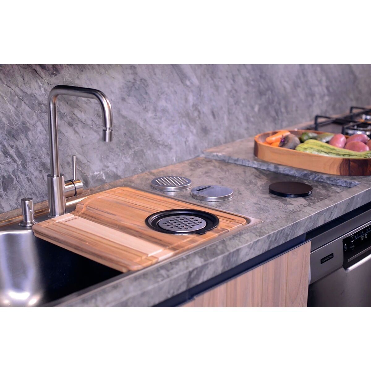 Cuba de Sobrepor Tramontina Morgana 60 FX em Aço Inox com Dosador de sabão Tábua e Bowl Ralador