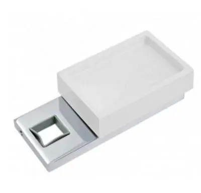 Elegância e Praticidade para seu Banheiro com a DECA TUBE Saboneteira Cromada 